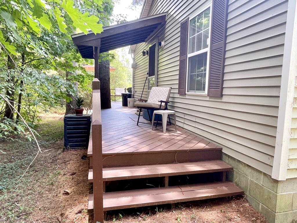 27 Meadow Lark Lane Property Photo 18