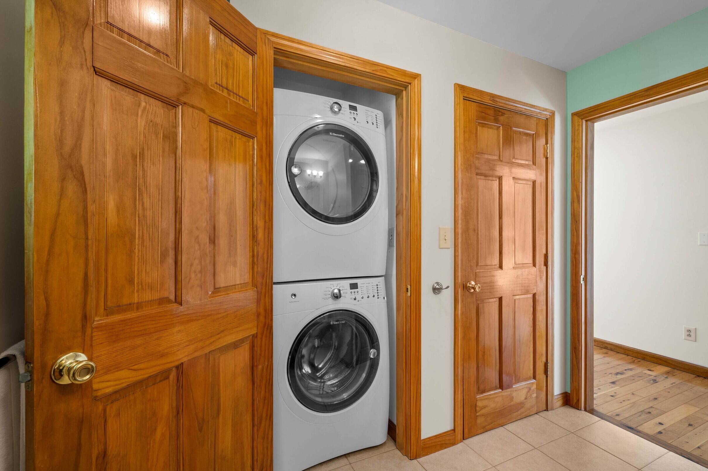 43 Hoyt Drive Property Photo 34