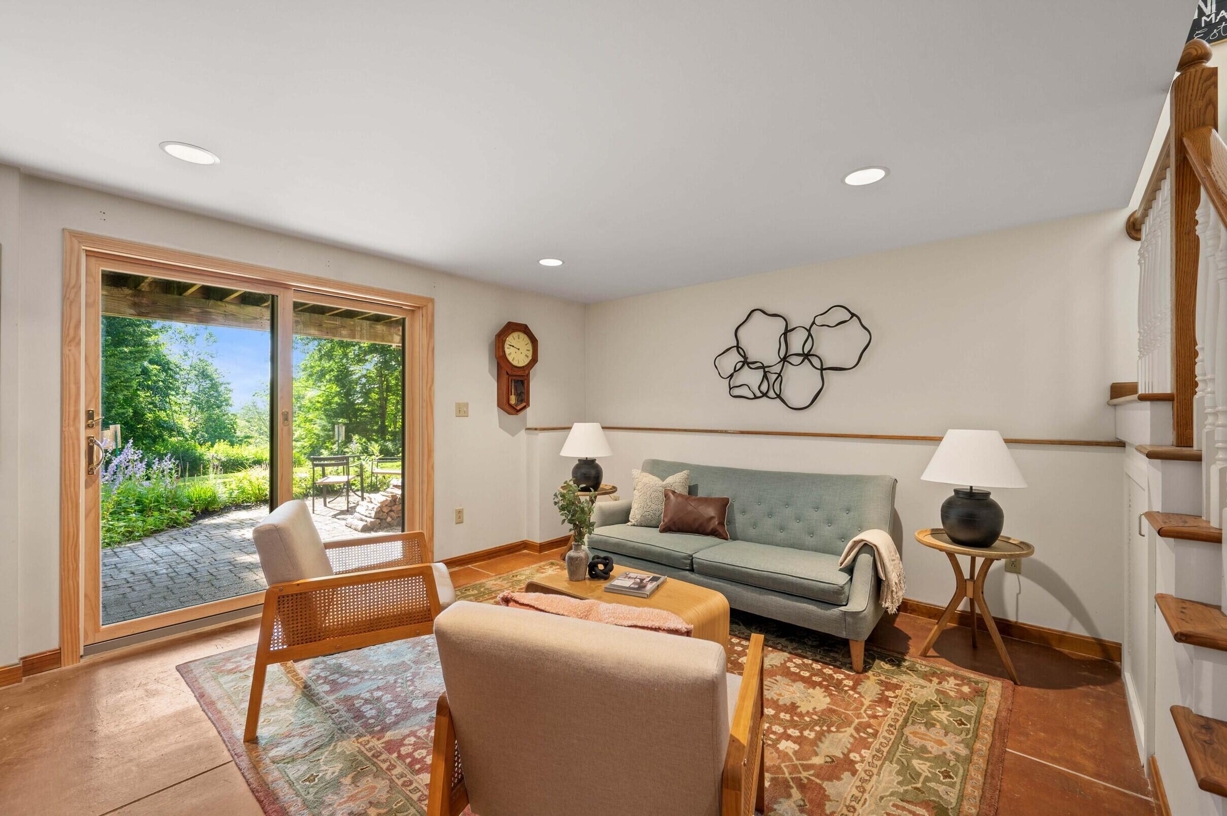 43 Hoyt Drive Property Photo 43