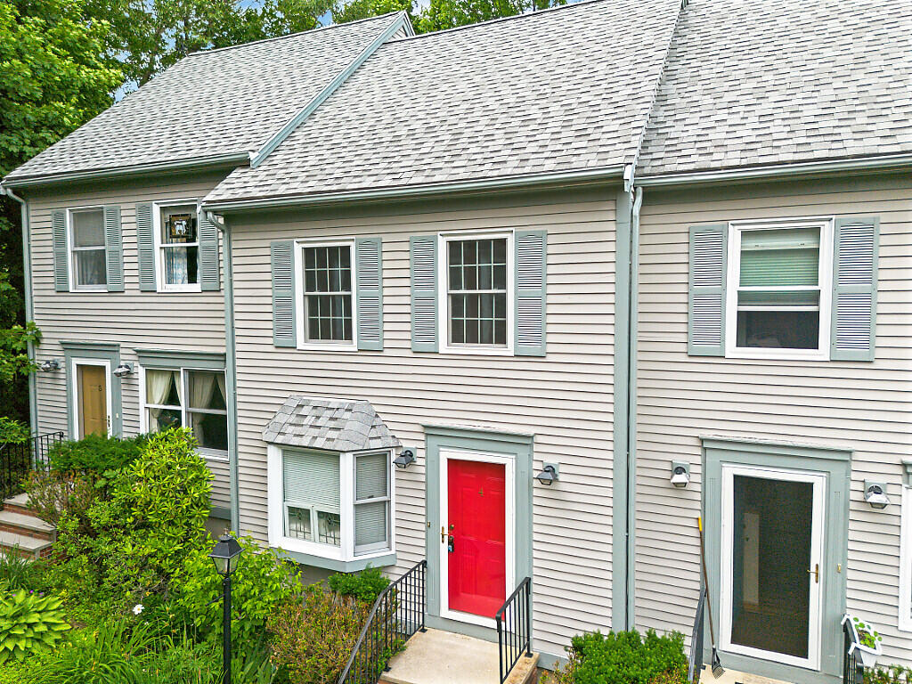 83 Middle Street 4 Property Photo 4