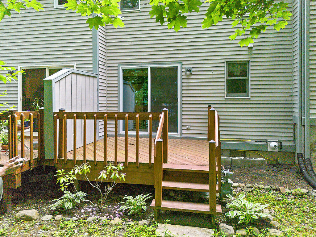 83 Middle Street 4 Property Photo 5