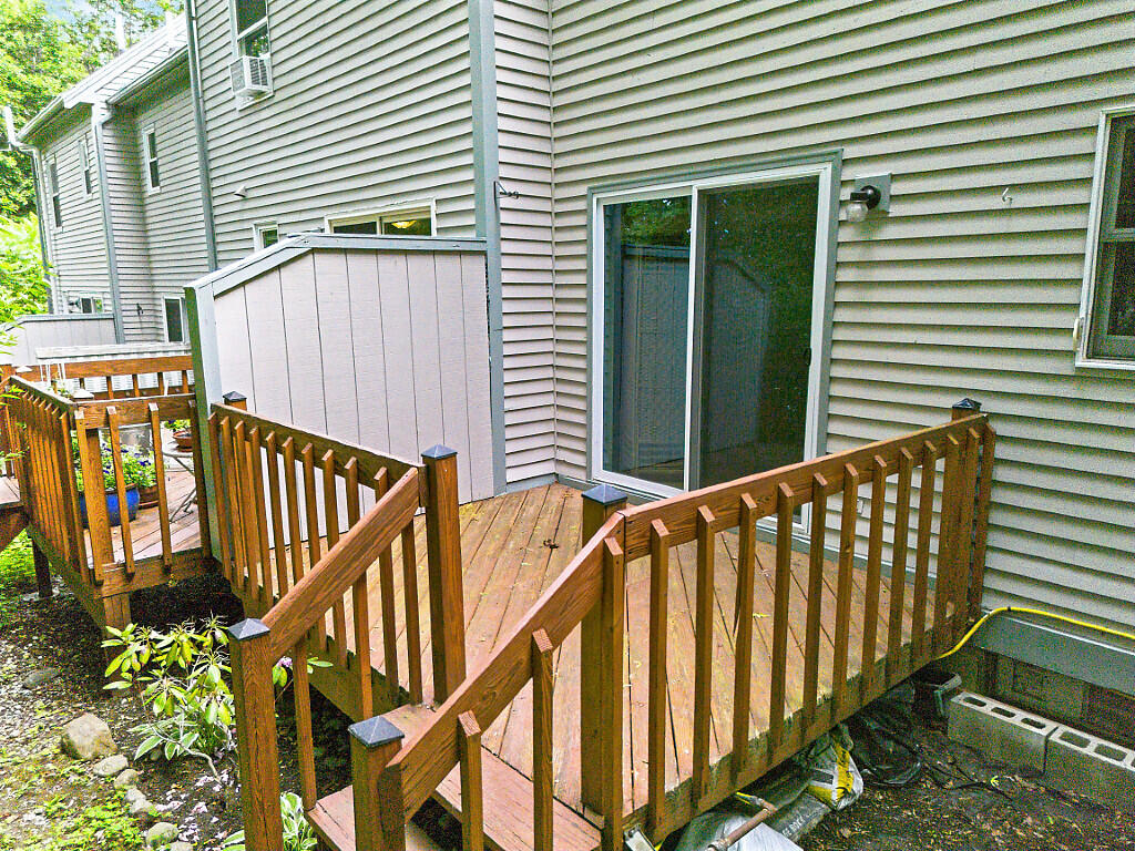 83 Middle Street 4 Property Photo 6