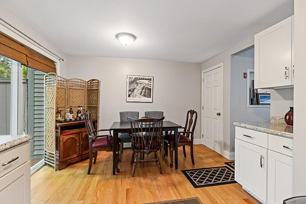83 Middle Street 4 Property Photo 15