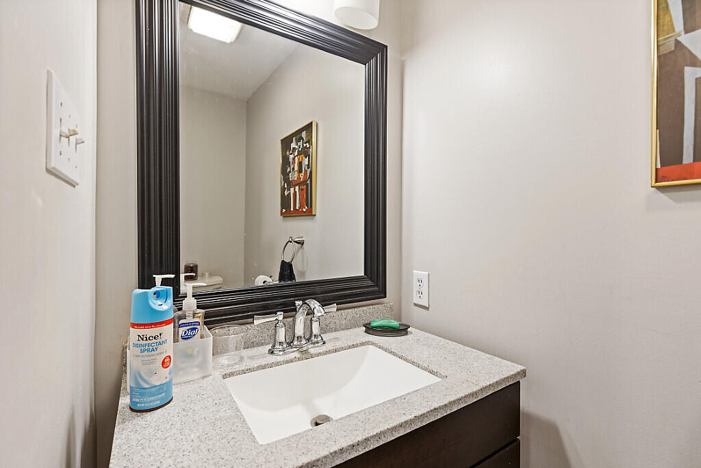 83 Middle Street 4 Property Photo 17