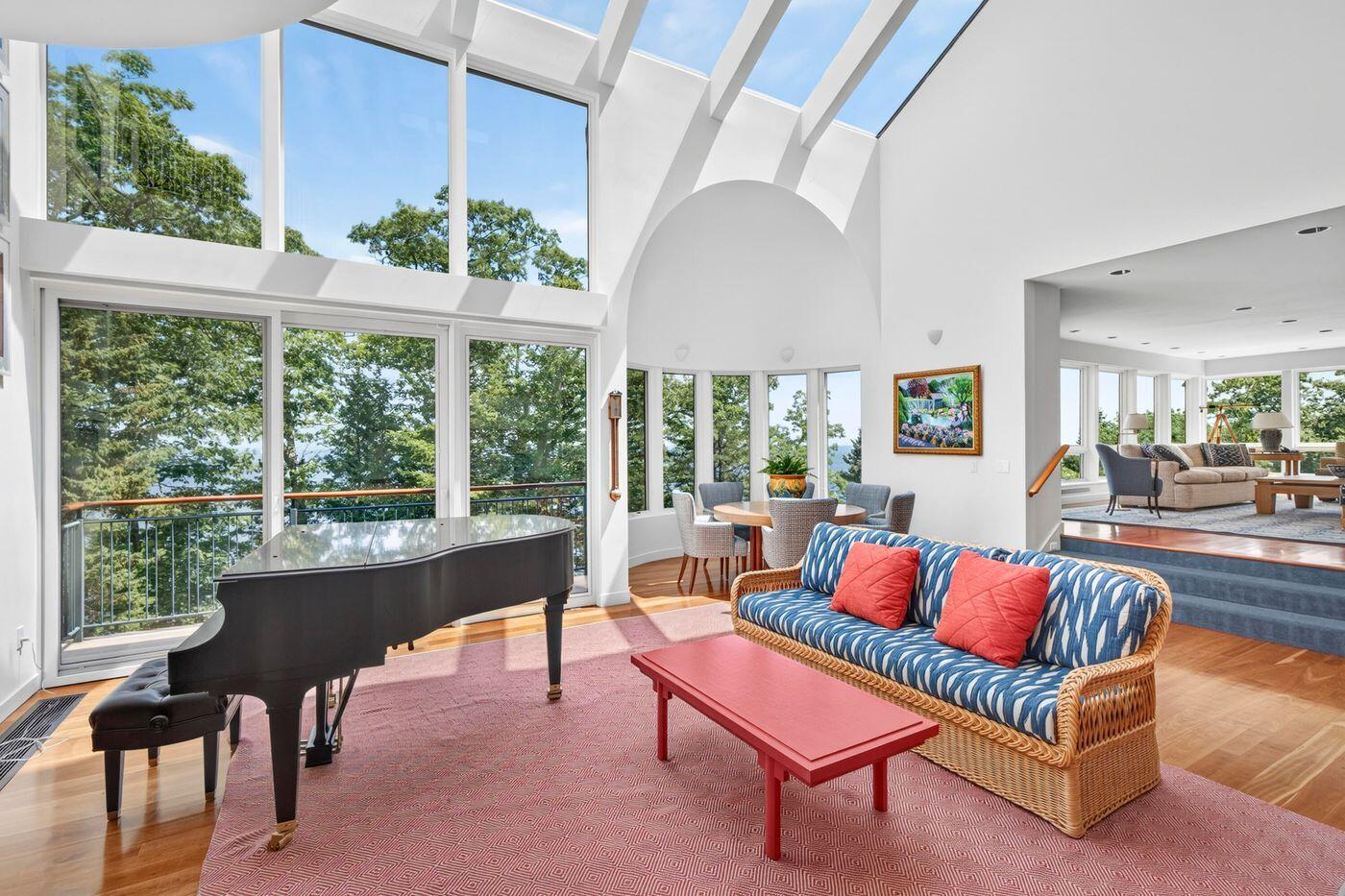 230 Bay View Street Property Photo 7