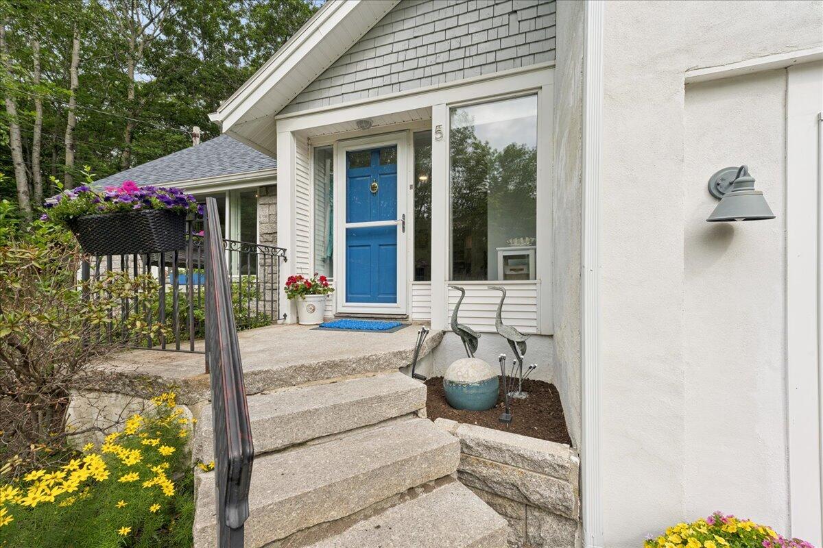 5 Devon Road Property Photo 4