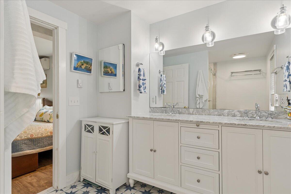 5 Devon Road Property Photo 31