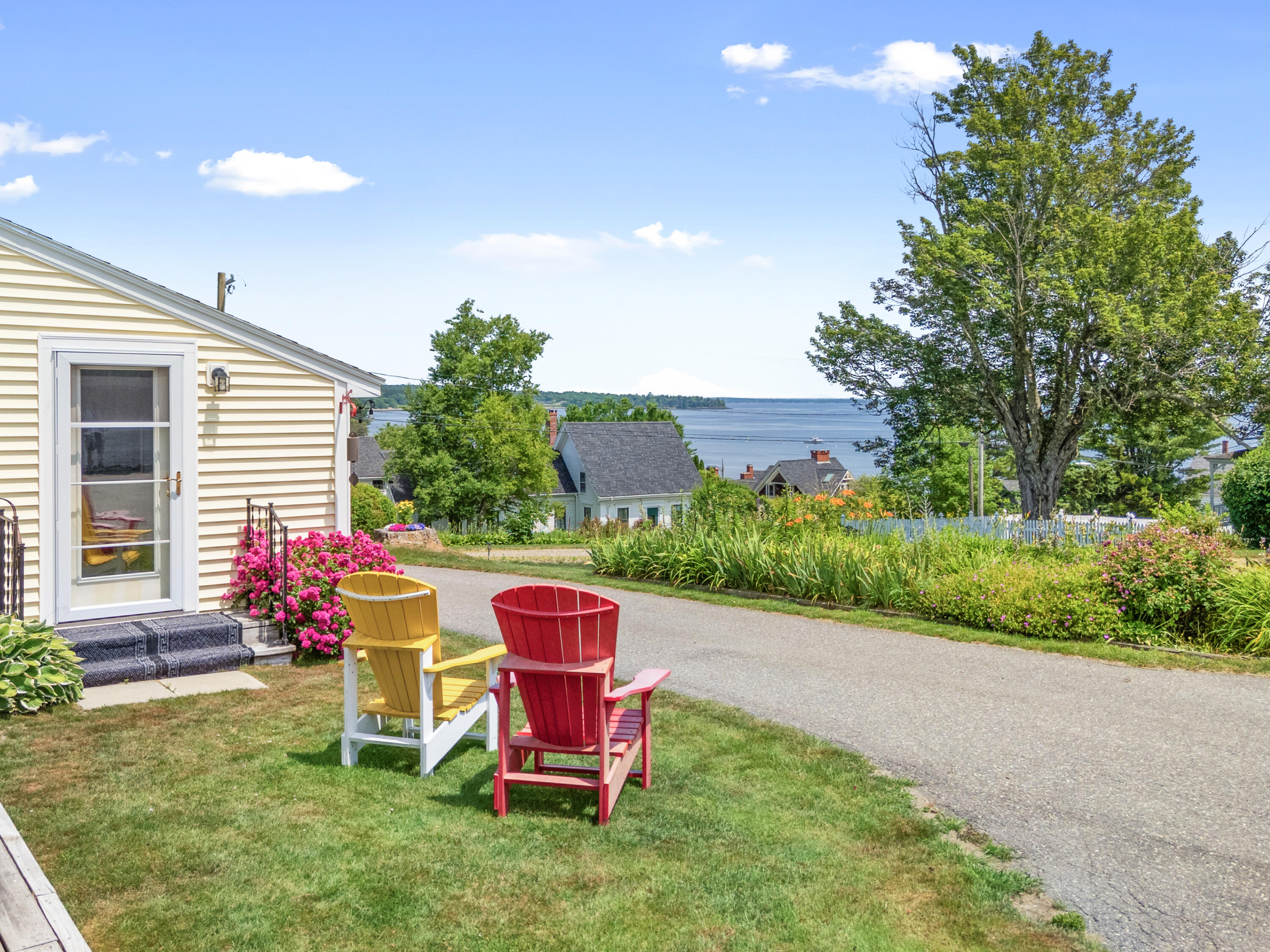 18 Beach Road Property Photo 4