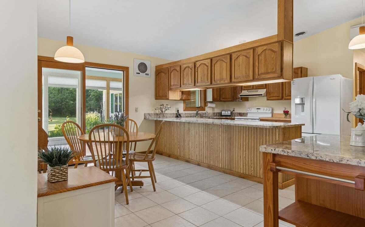 17 Anderson Road Property Photo 7