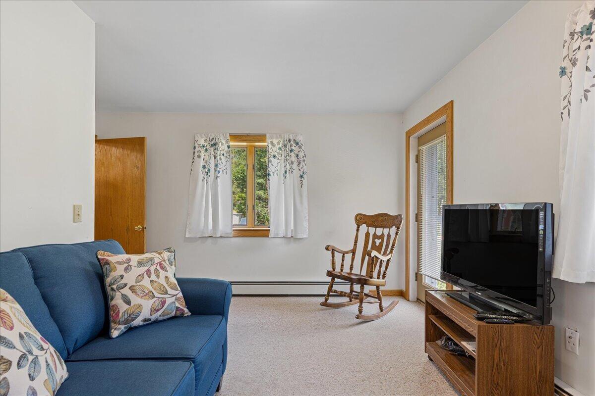 17 Anderson Road Property Photo 40
