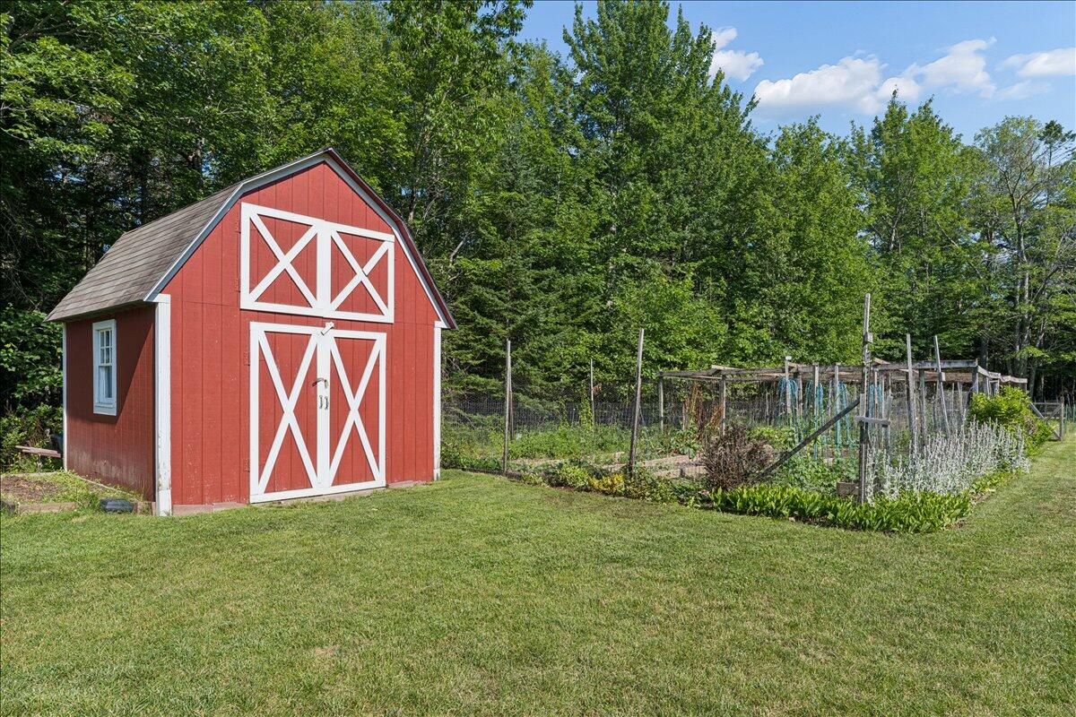 17 Anderson Road Property Photo 51