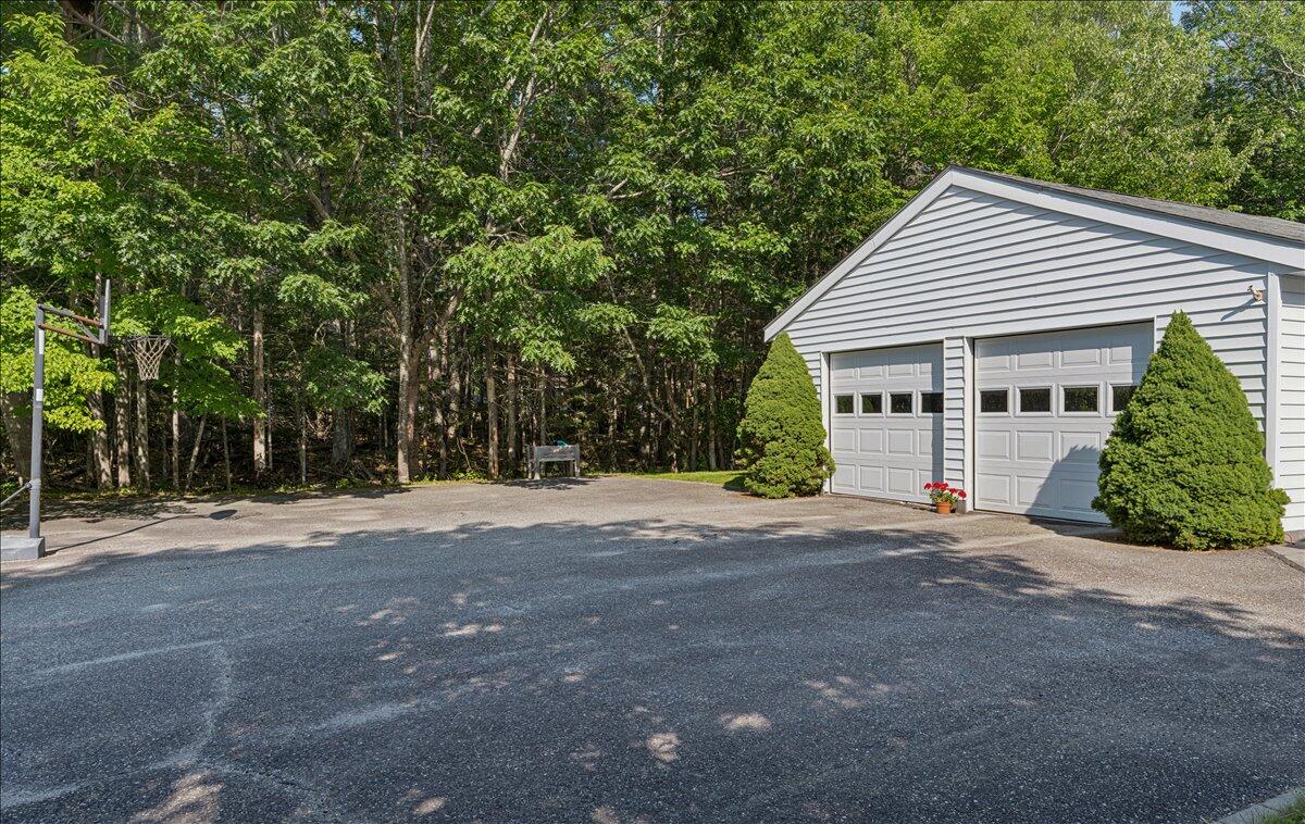 17 Anderson Road Property Photo 59