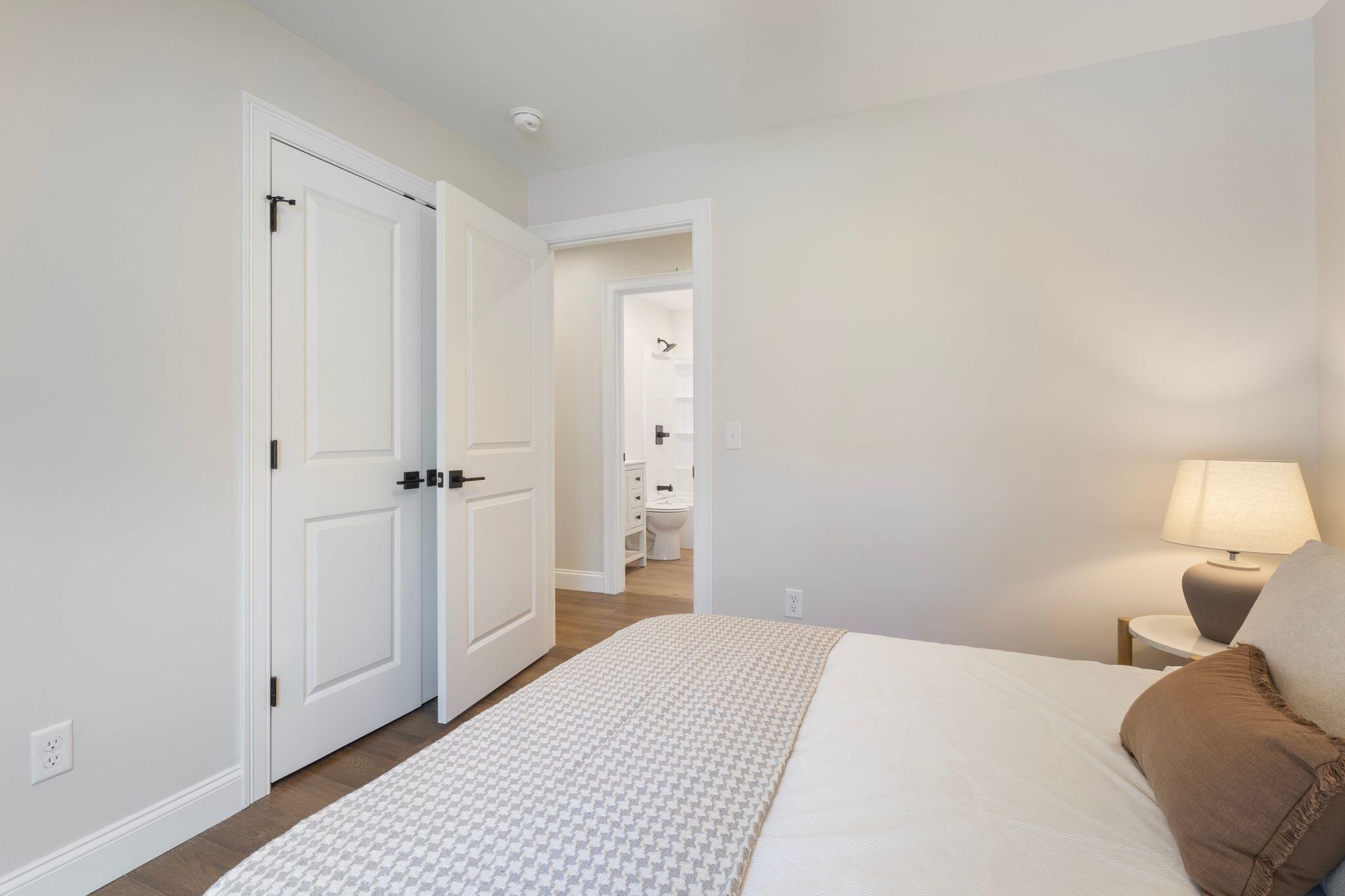 9 Brook Street Property Photo 19