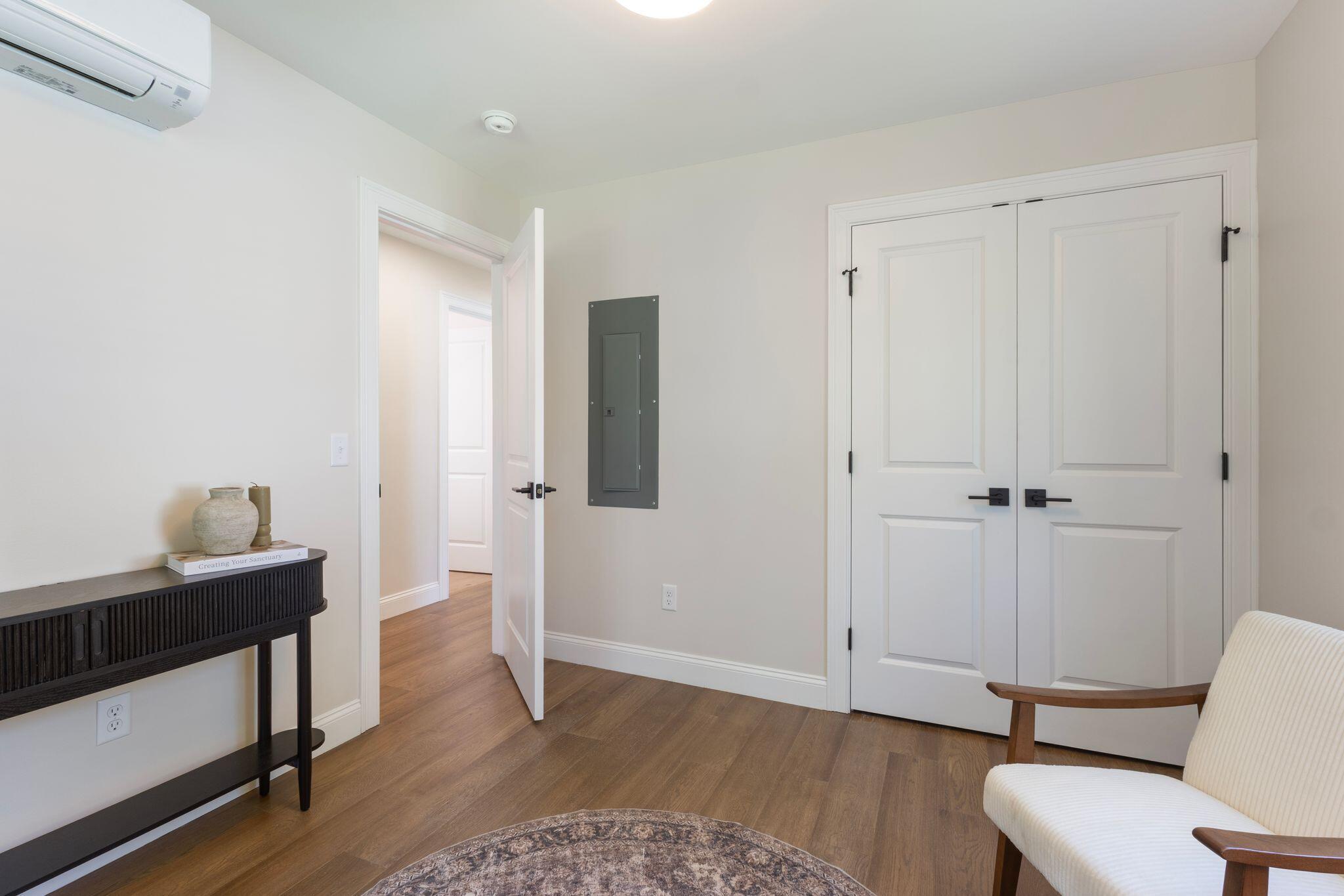 9 Brook Street Property Photo 22