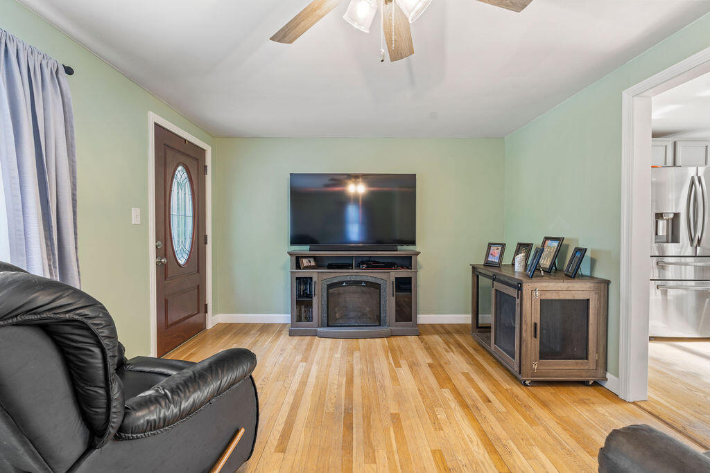 87 Long Swamp Road Property Photo 10