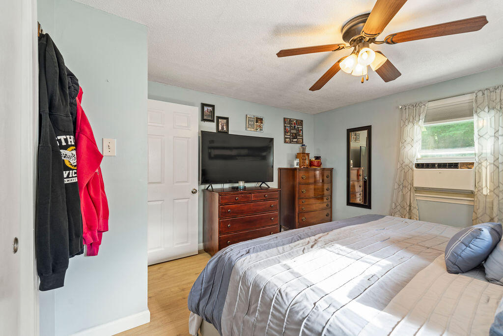 87 Long Swamp Road Property Photo 14