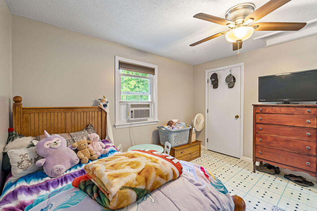 87 Long Swamp Road Property Photo 16