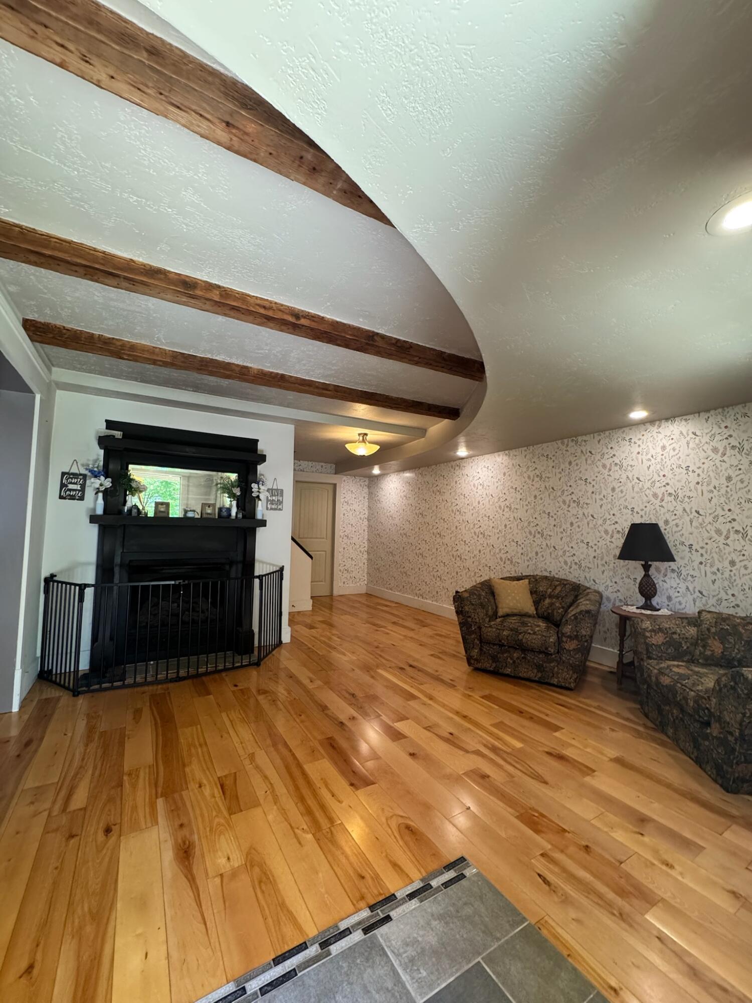 20 Charlotte Road Property Photo 7