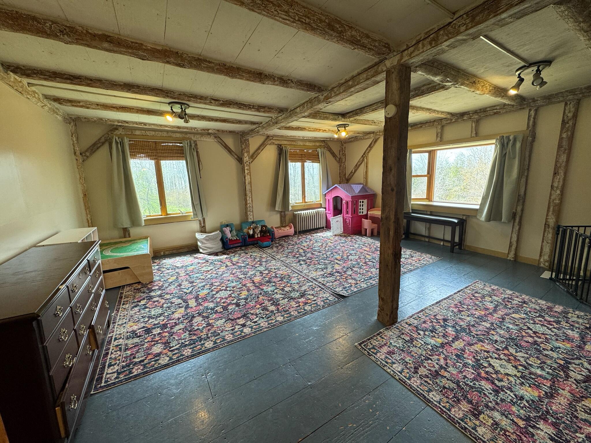 20 Charlotte Road Property Photo 37