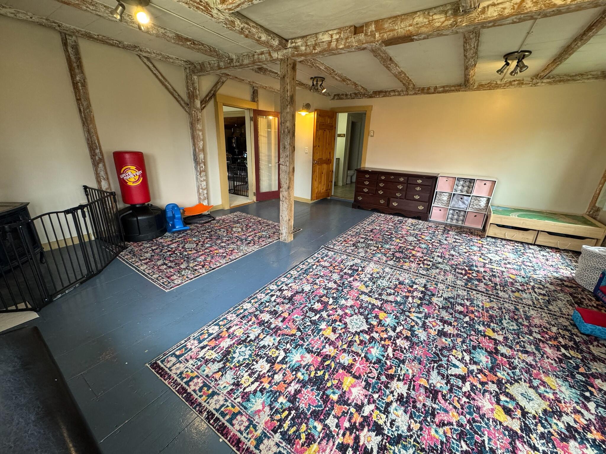 20 Charlotte Road Property Photo 39