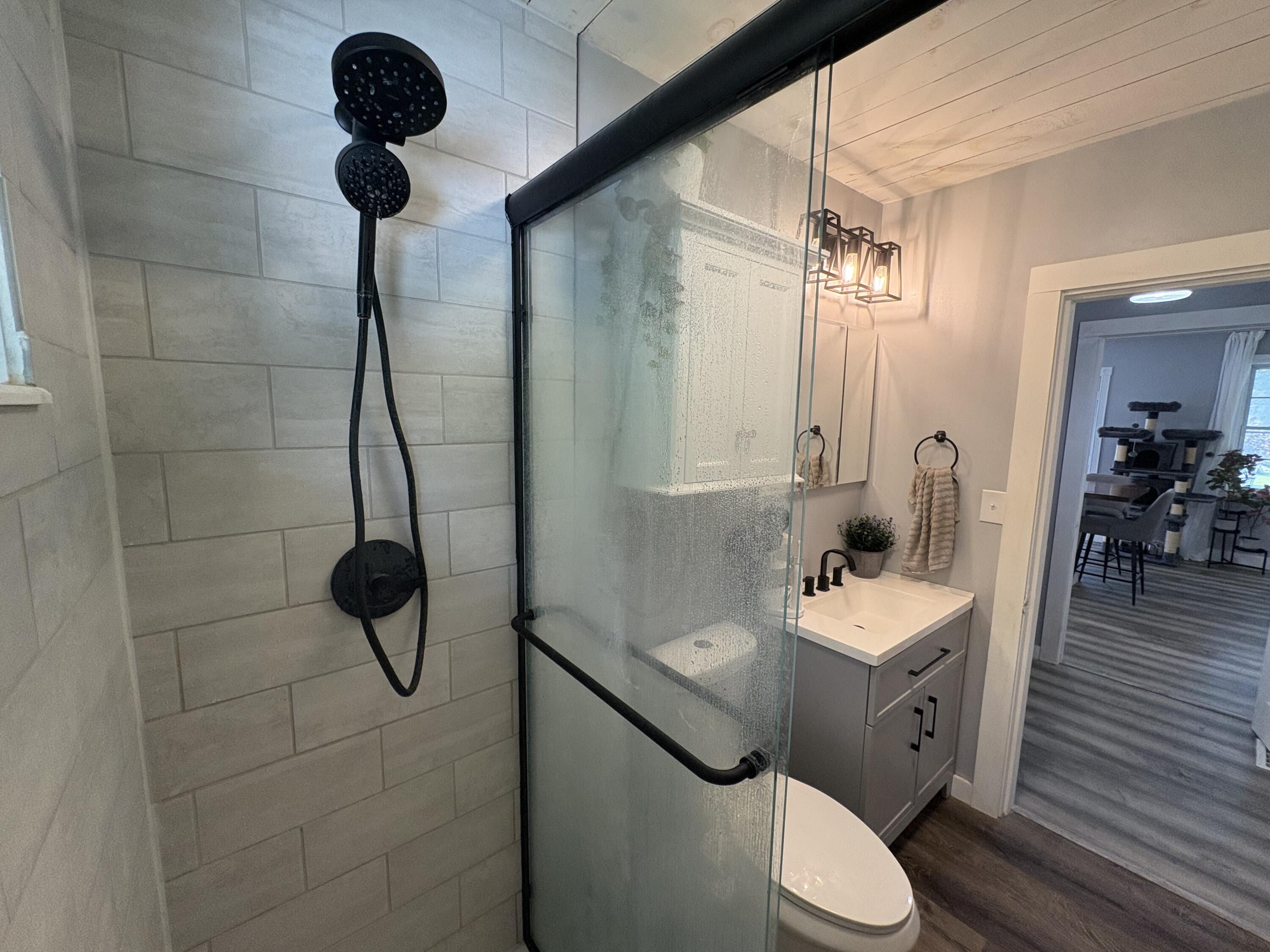 422 Peltoma Avenue Property Photo 11