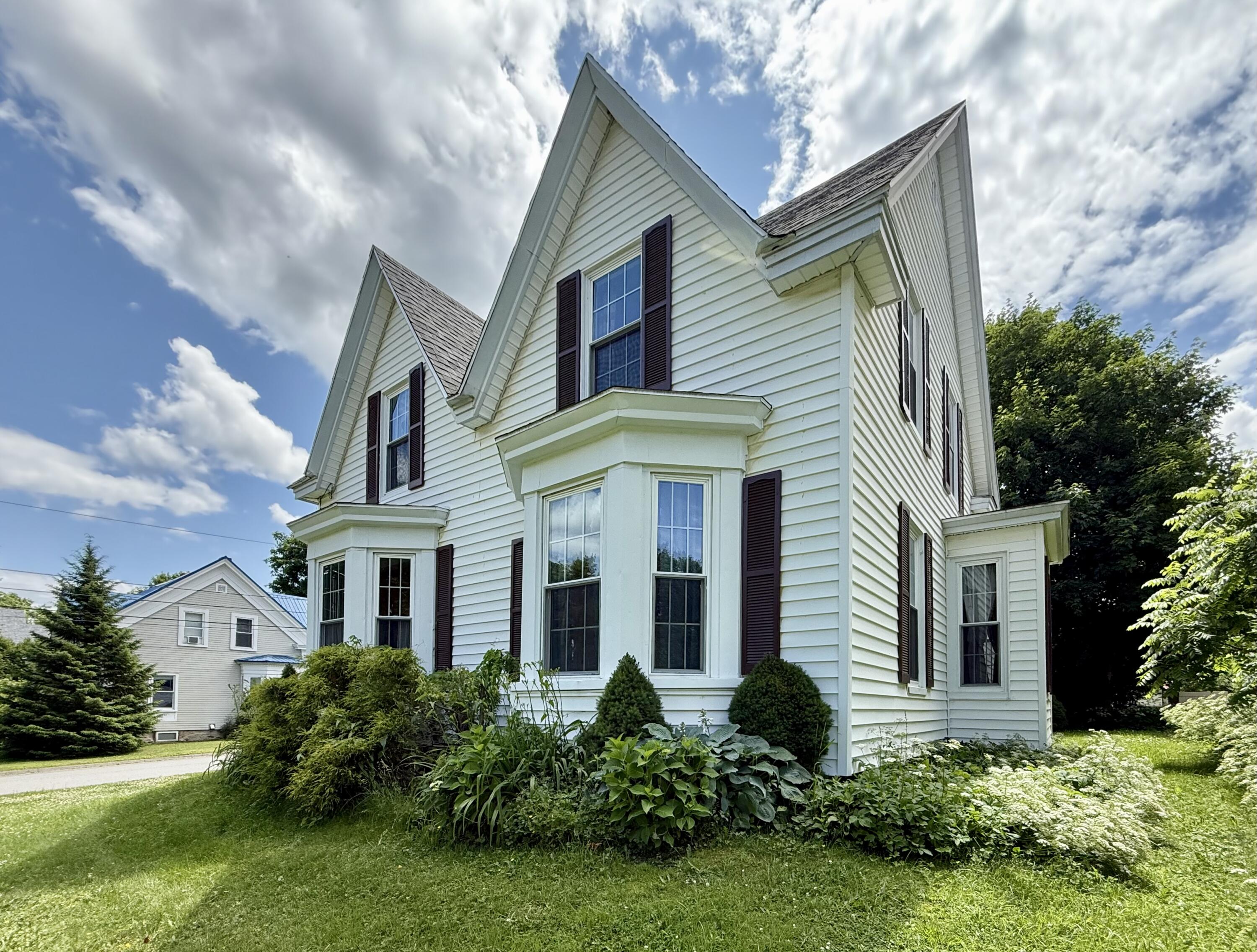 89 Washington Street Property Photo 2