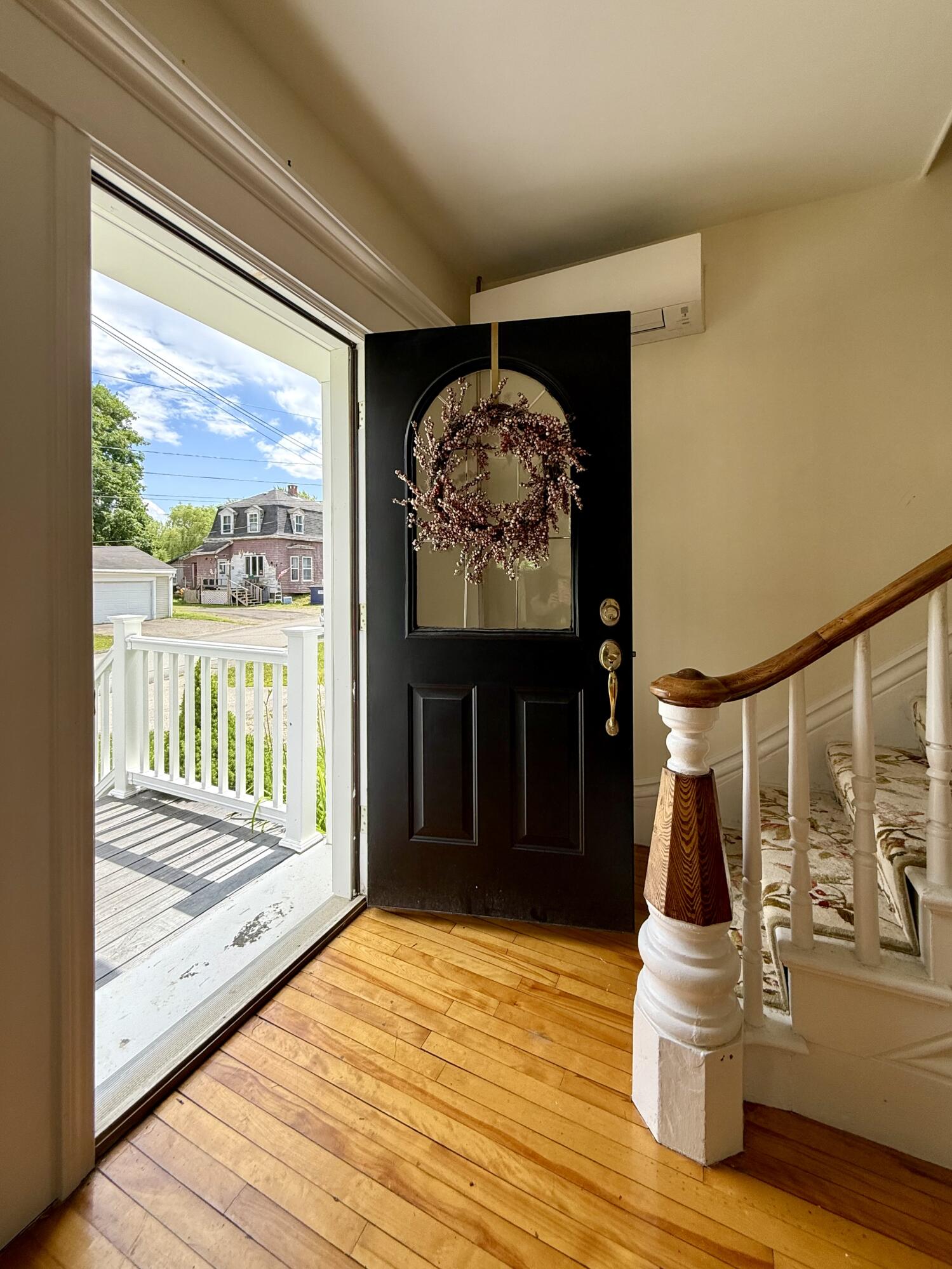 89 Washington Street Property Photo 9