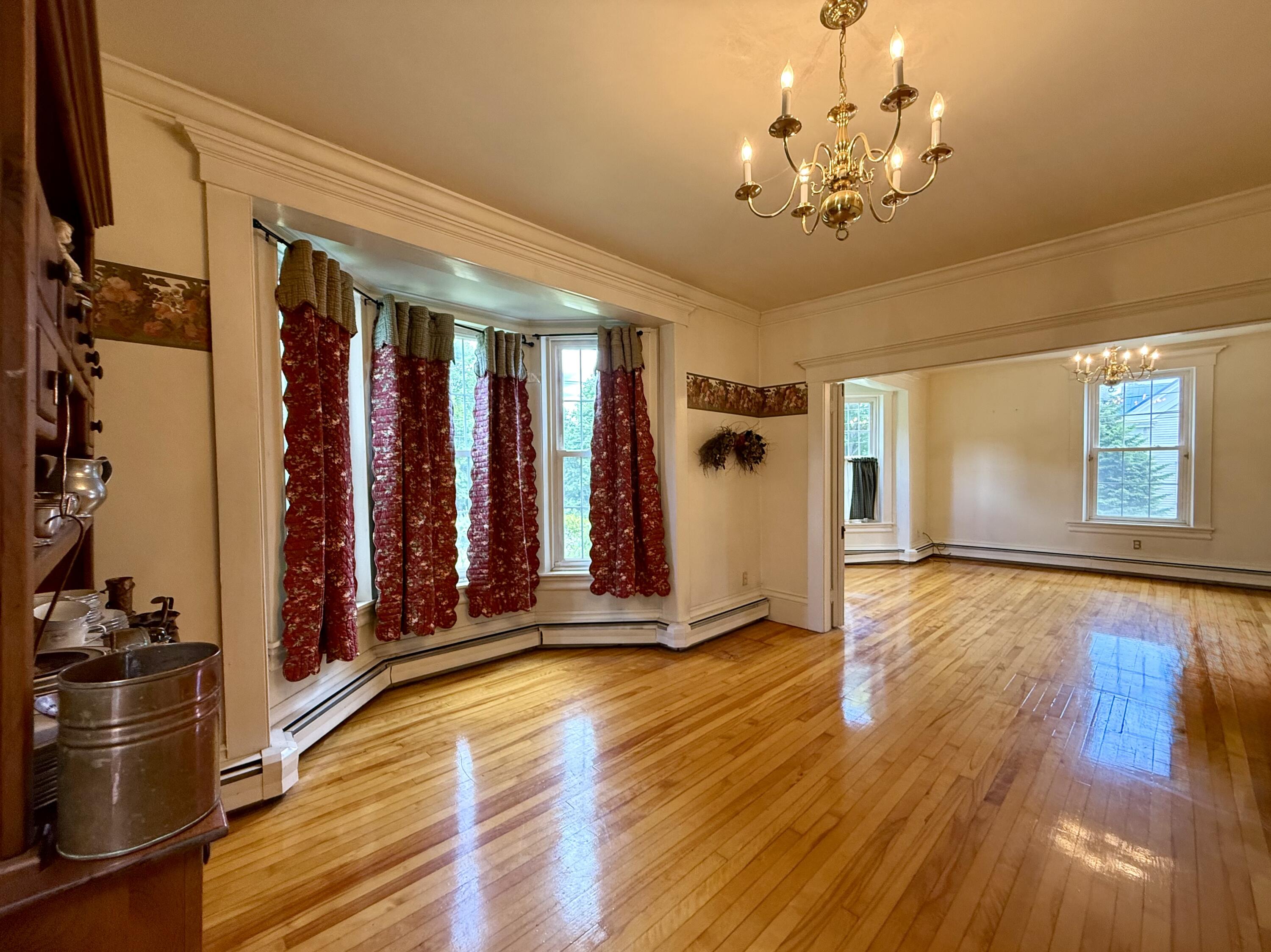 89 Washington Street Property Photo 11