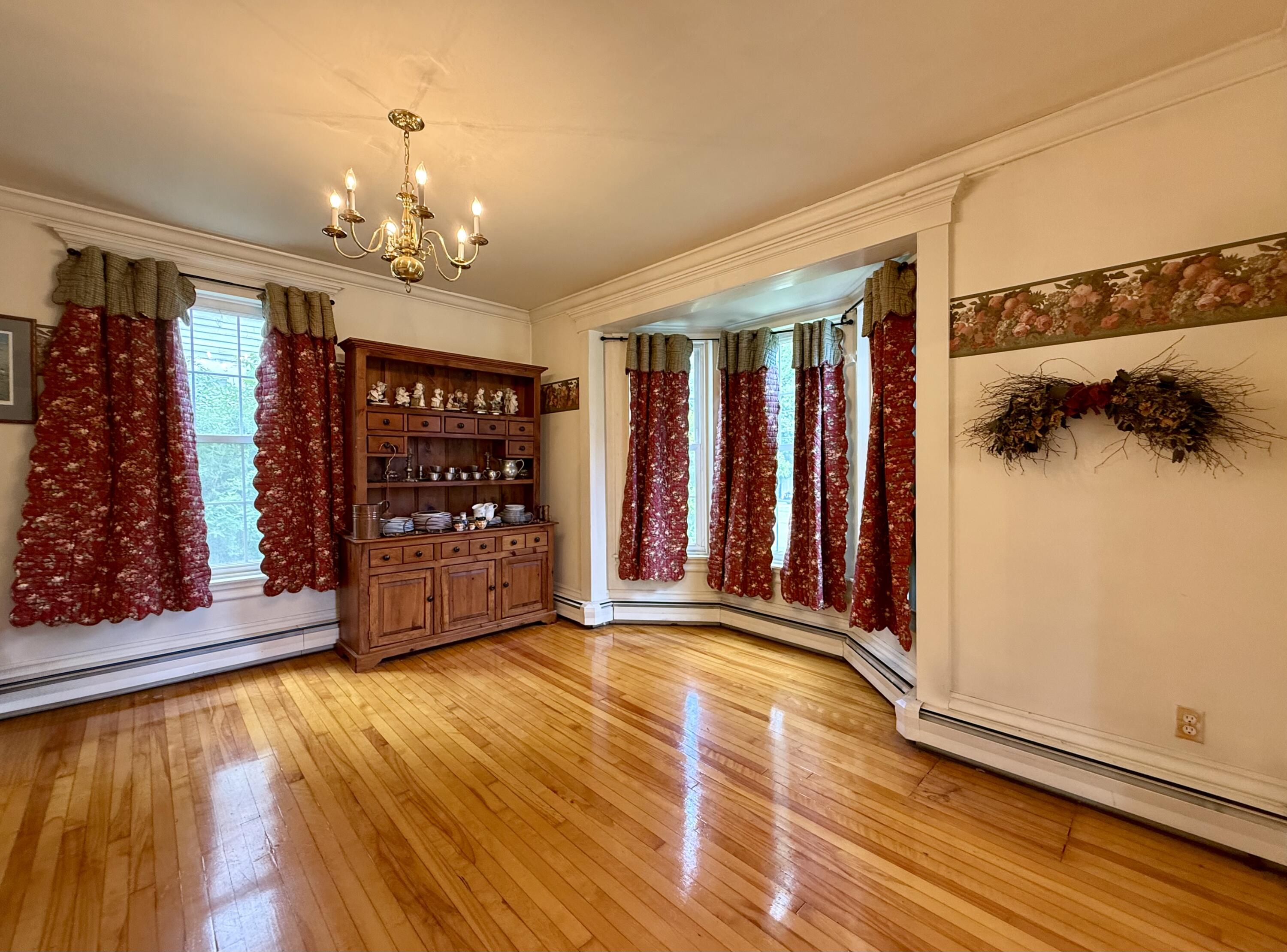 89 Washington Street Property Photo 12