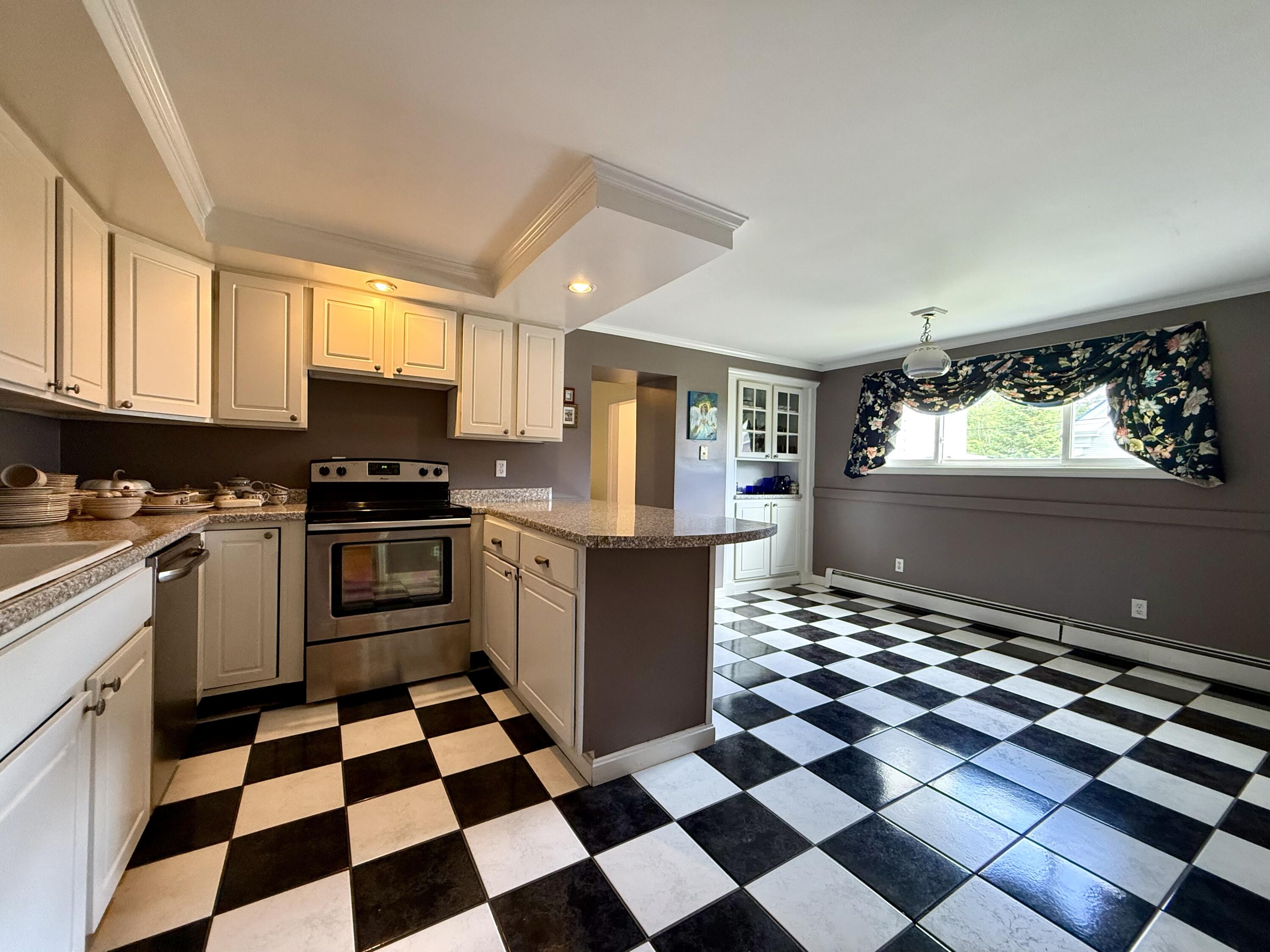 89 Washington Street Property Photo 19