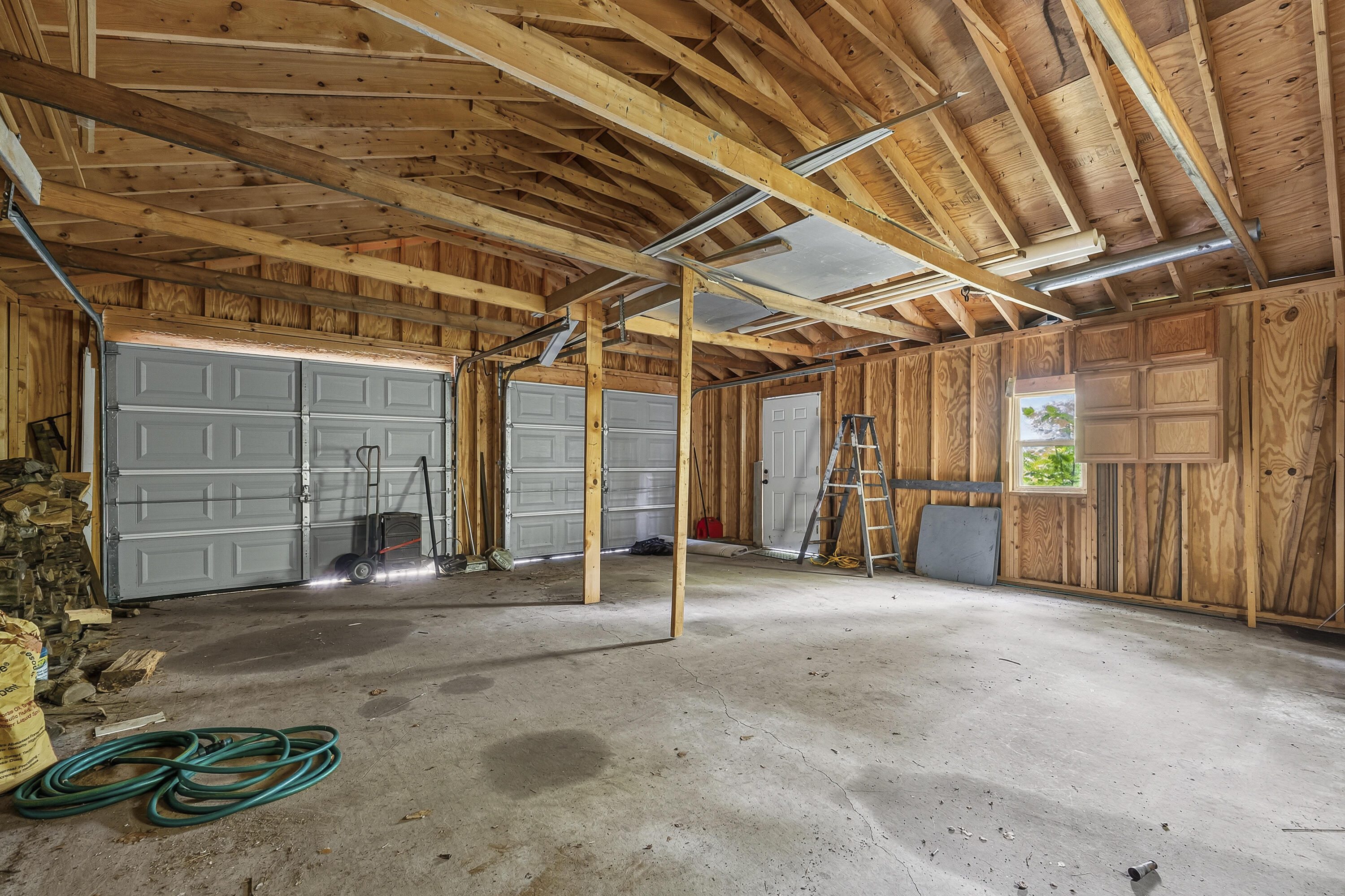 351 King Street Property Photo 13