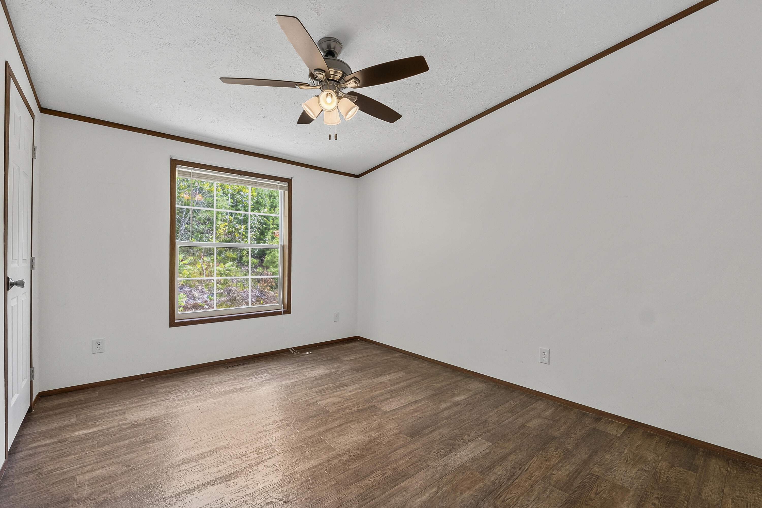 351 King Street Property Photo 21