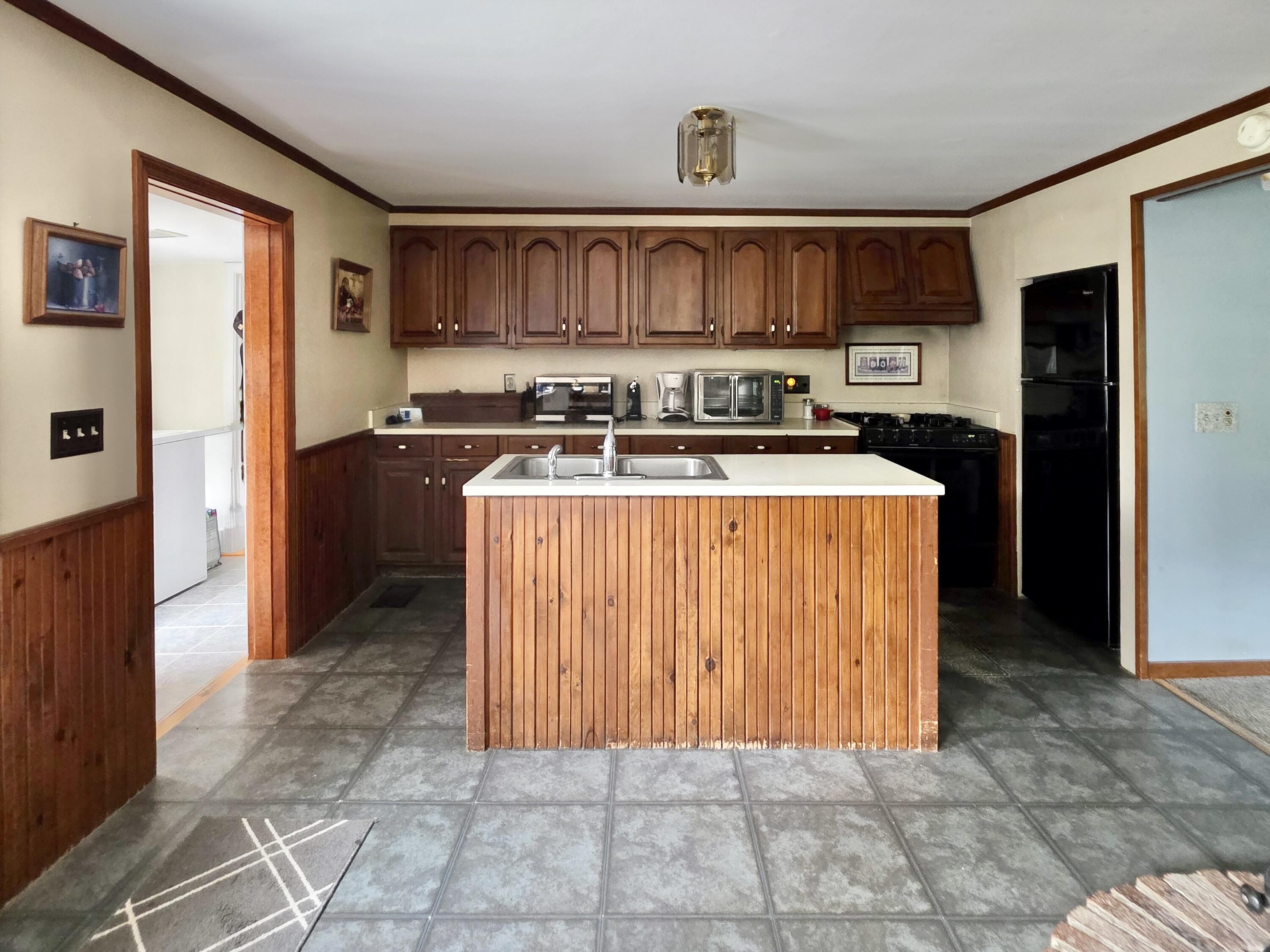 115 Campbell Pond Road Property Photo 5