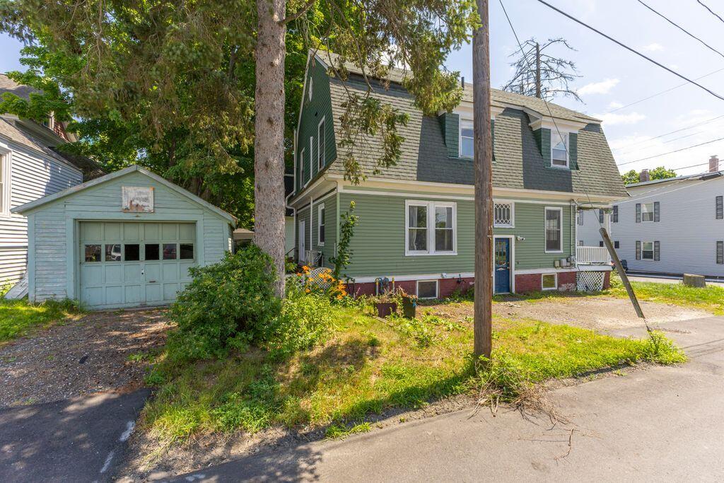 1 Curtis Street Property Photo 4