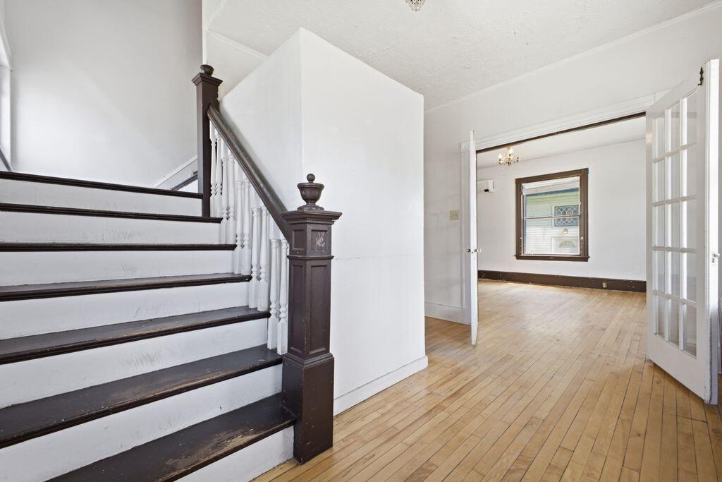 1 Curtis Street Property Photo 5