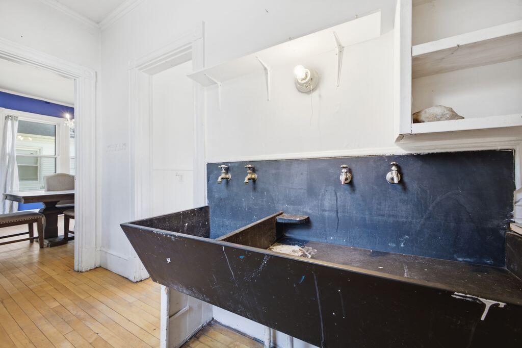 1 Curtis Street Property Photo 11