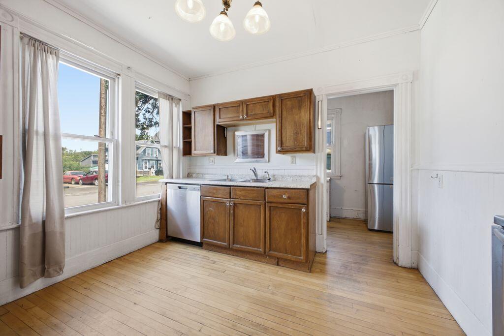 1 Curtis Street Property Photo 13