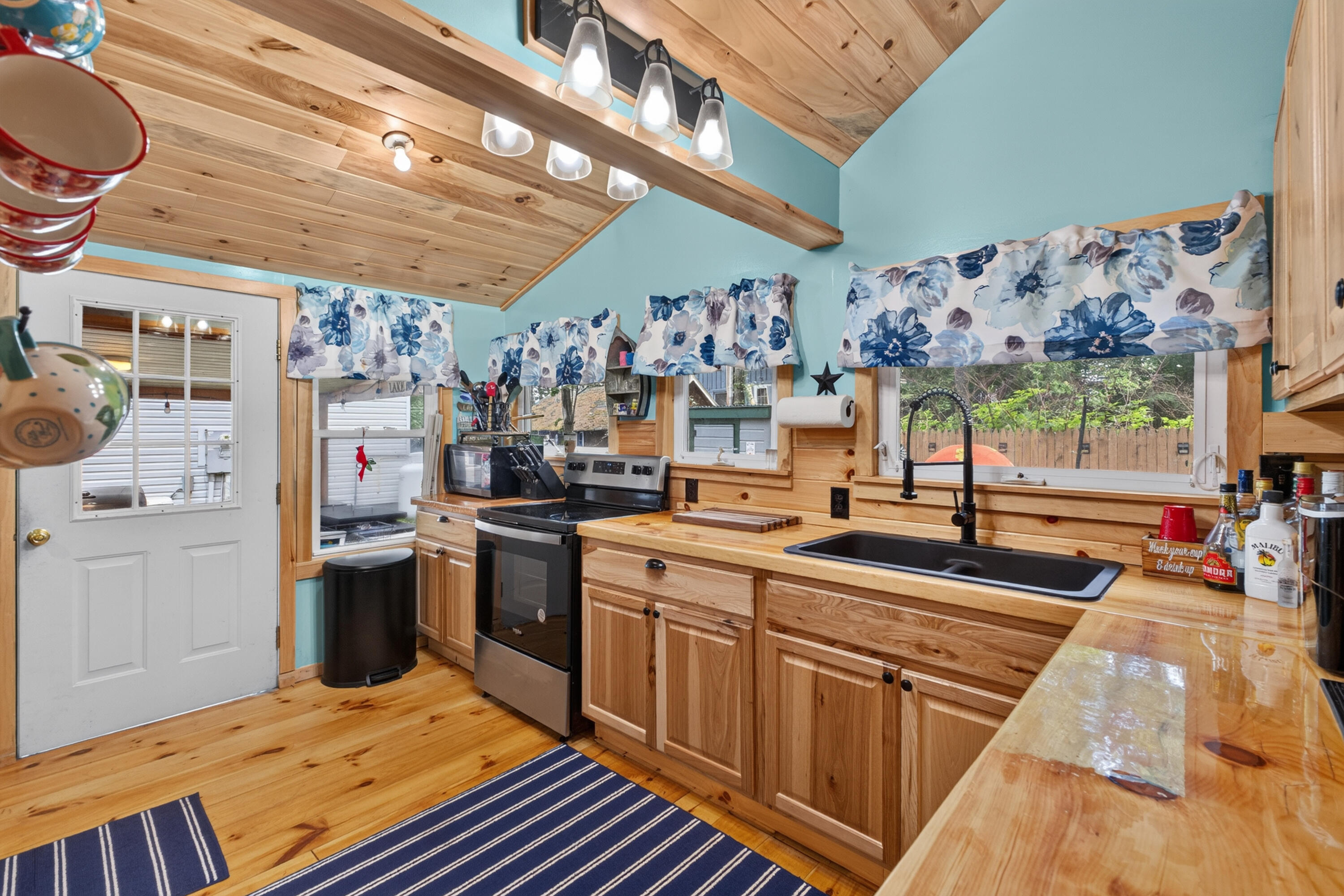 13 Tall Pines Road Property Photo 36