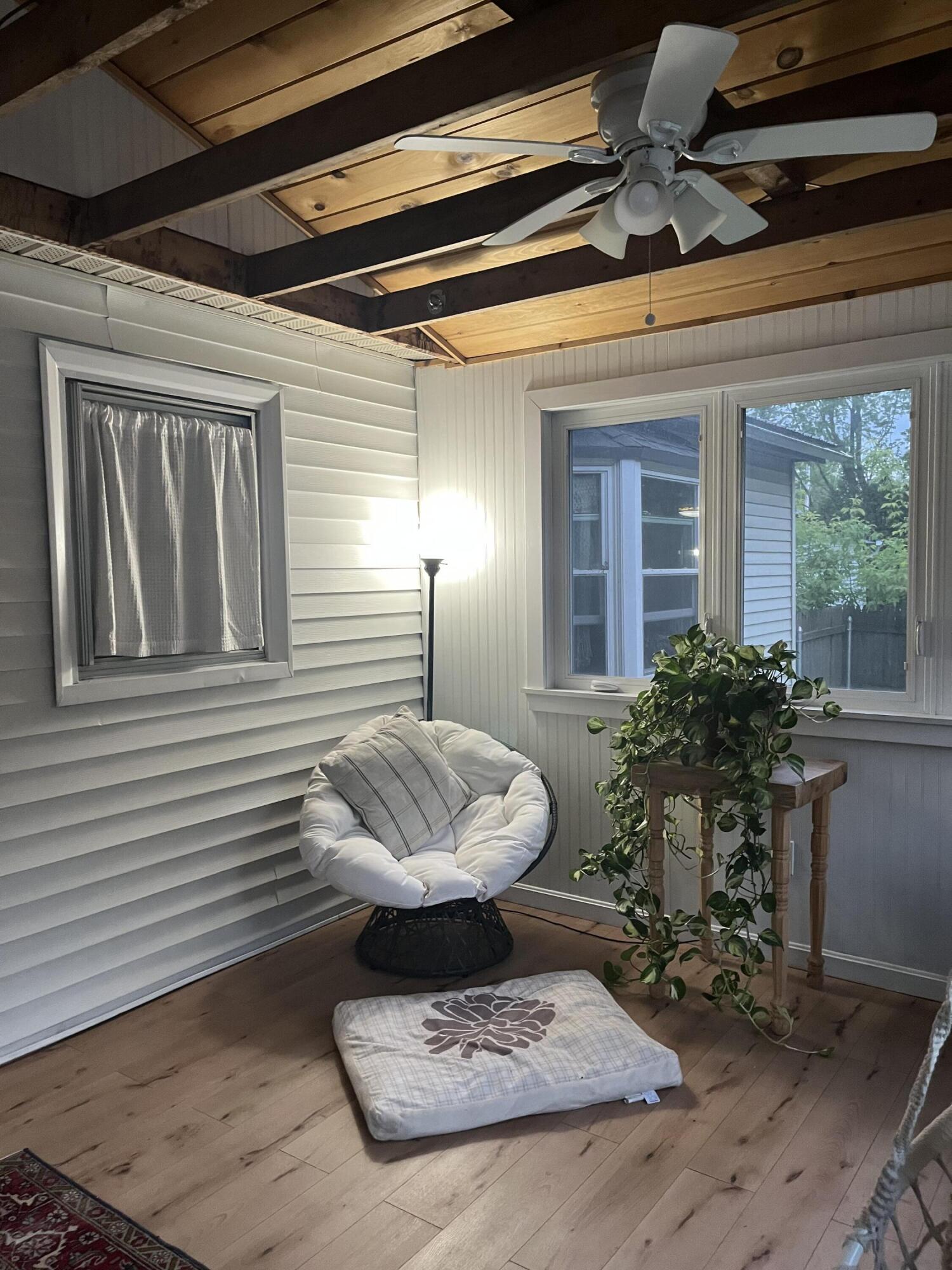 201 Juniper Street Property Photo 6