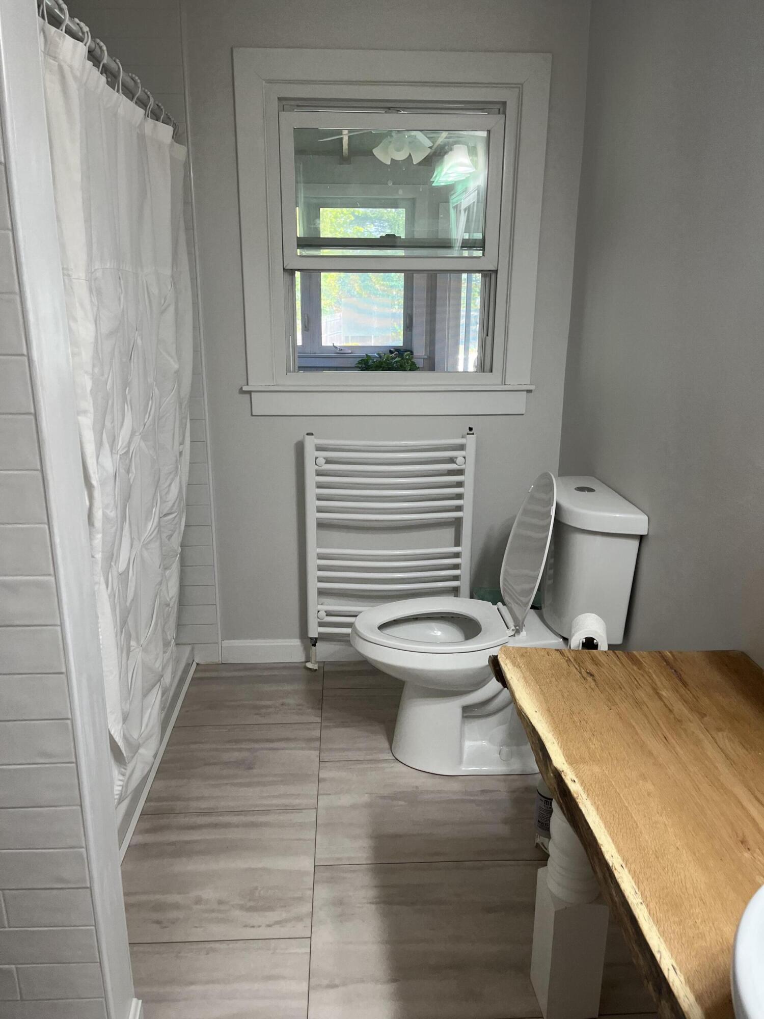 201 Juniper Street Property Photo 24