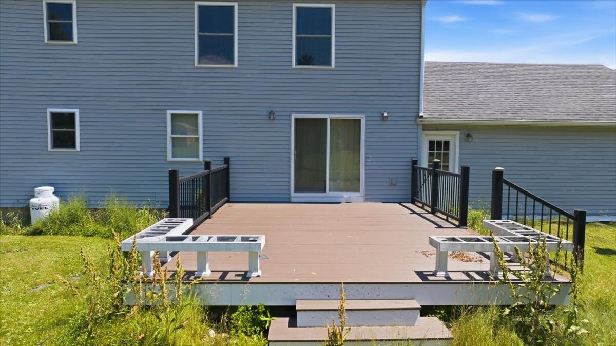 1121 River Avenue Property Photo 9
