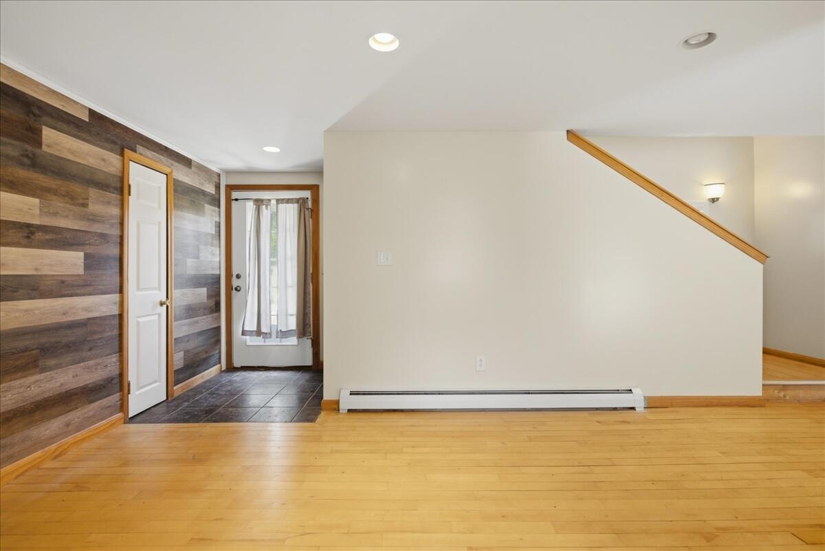 1121 River Avenue Property Photo 15