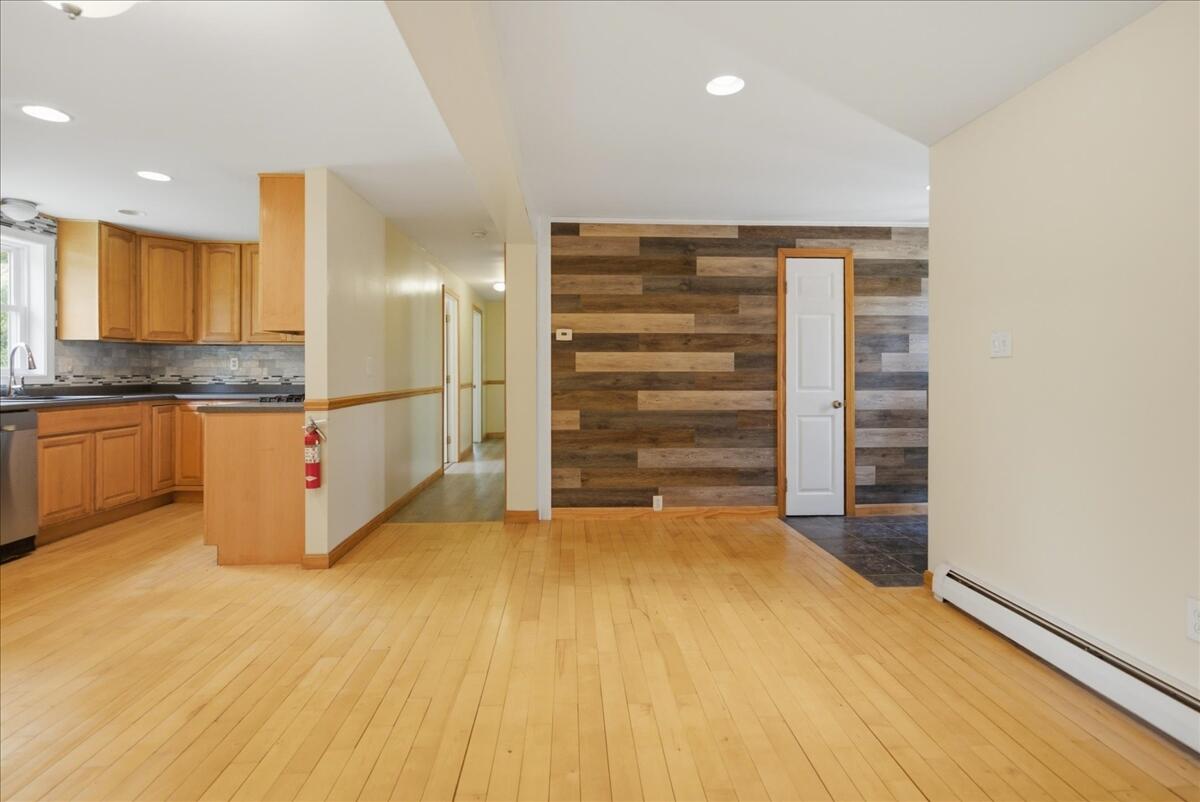 1121 River Avenue Property Photo 19