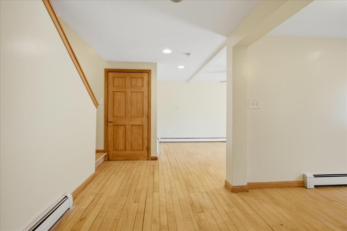 1121 River Avenue Property Photo 35