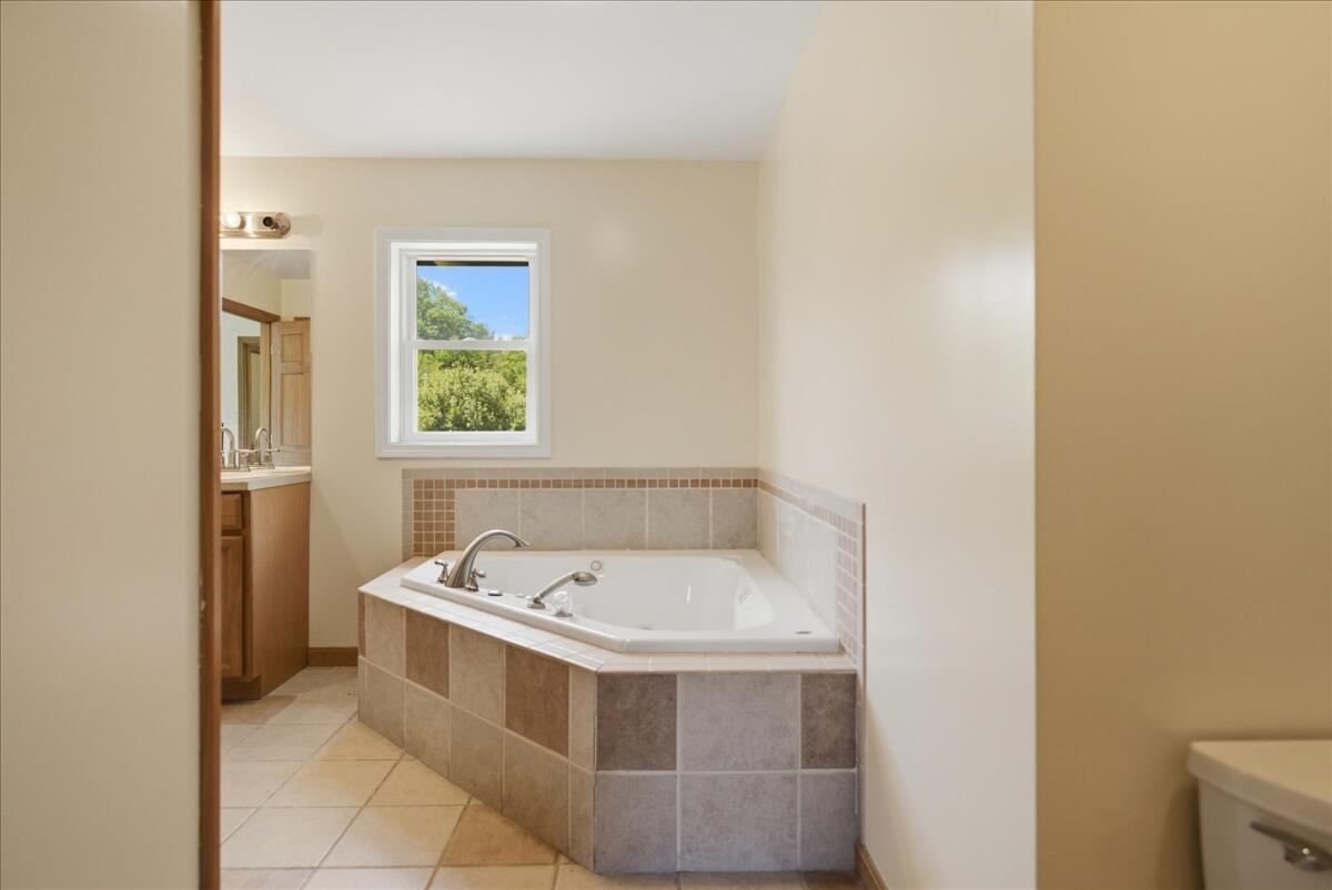 1121 River Avenue Property Photo 53