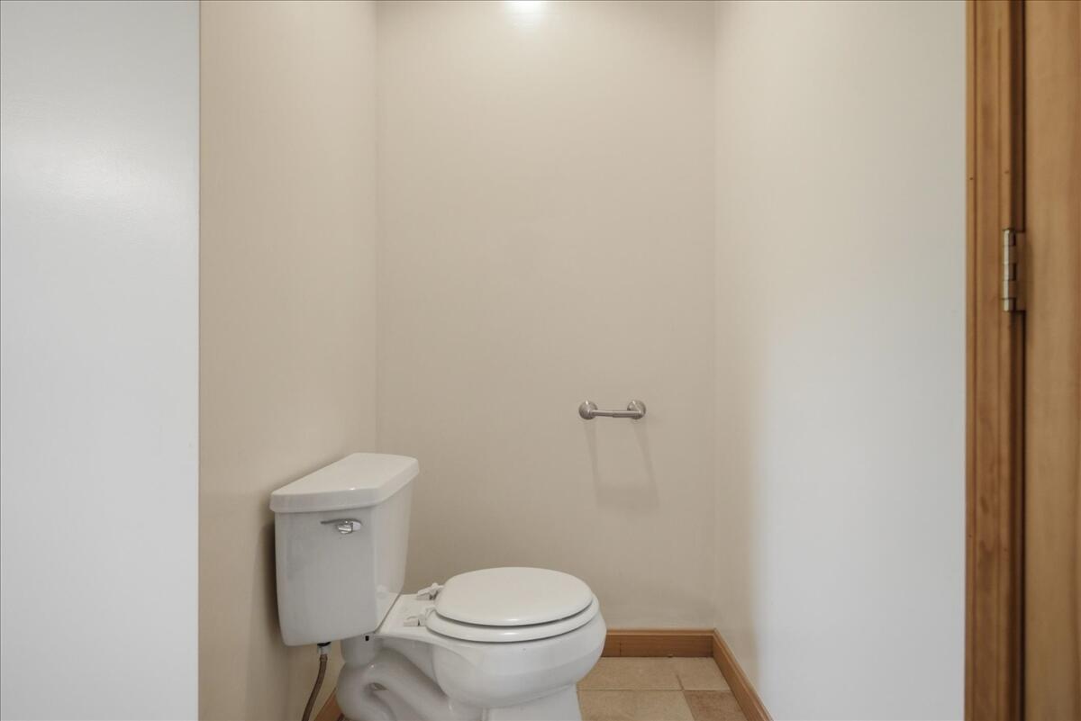 1121 River Avenue Property Photo 55