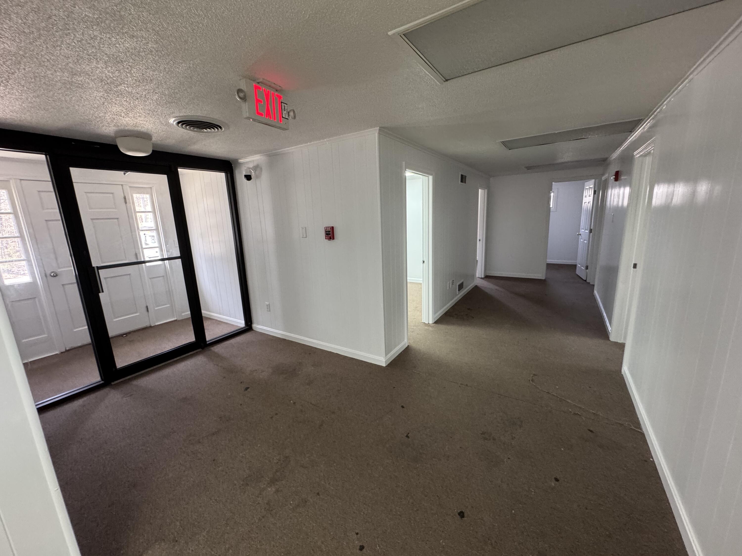 835 Forest Avenue Property Photo 3