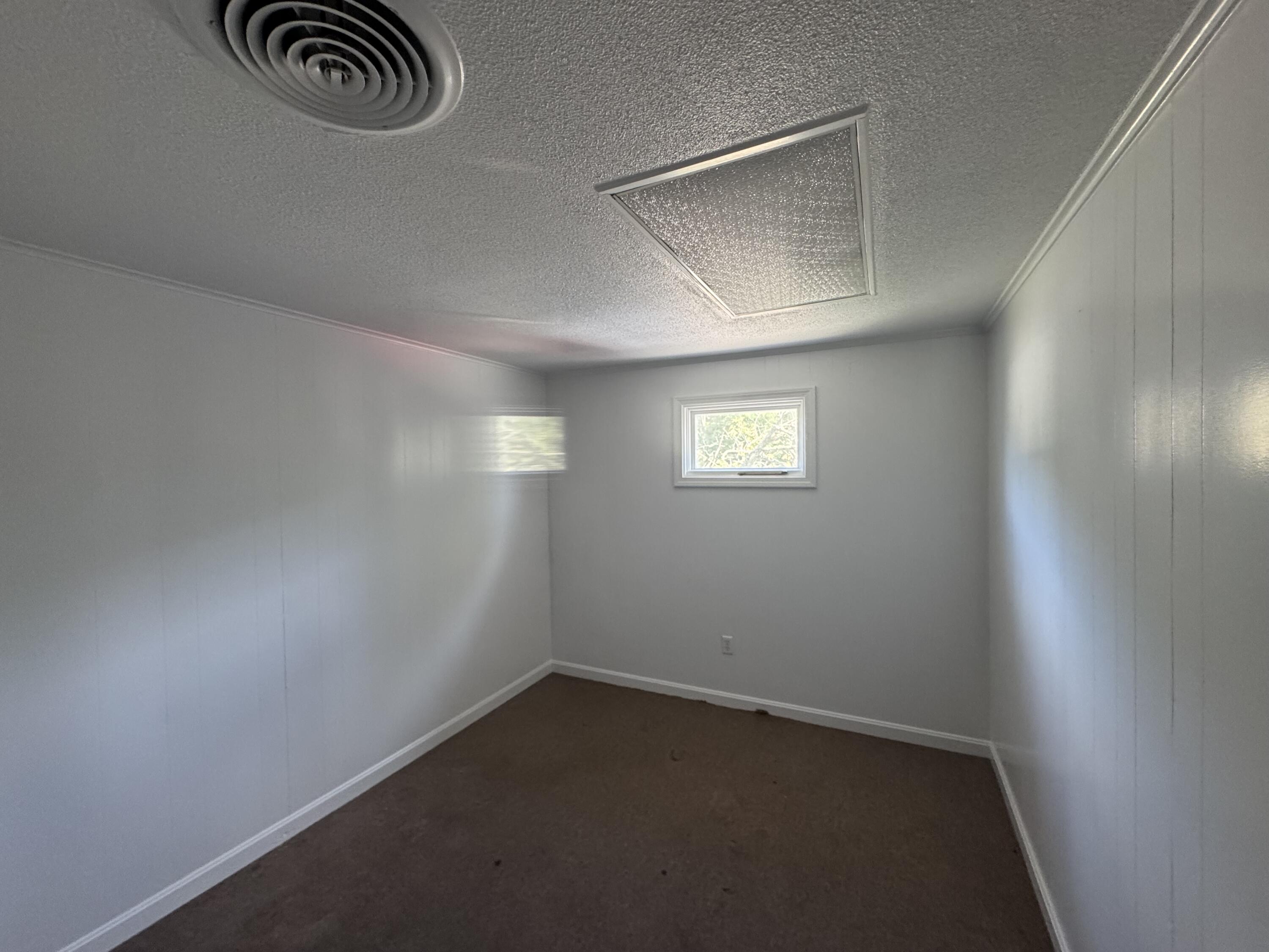 835 Forest Avenue Property Photo 16