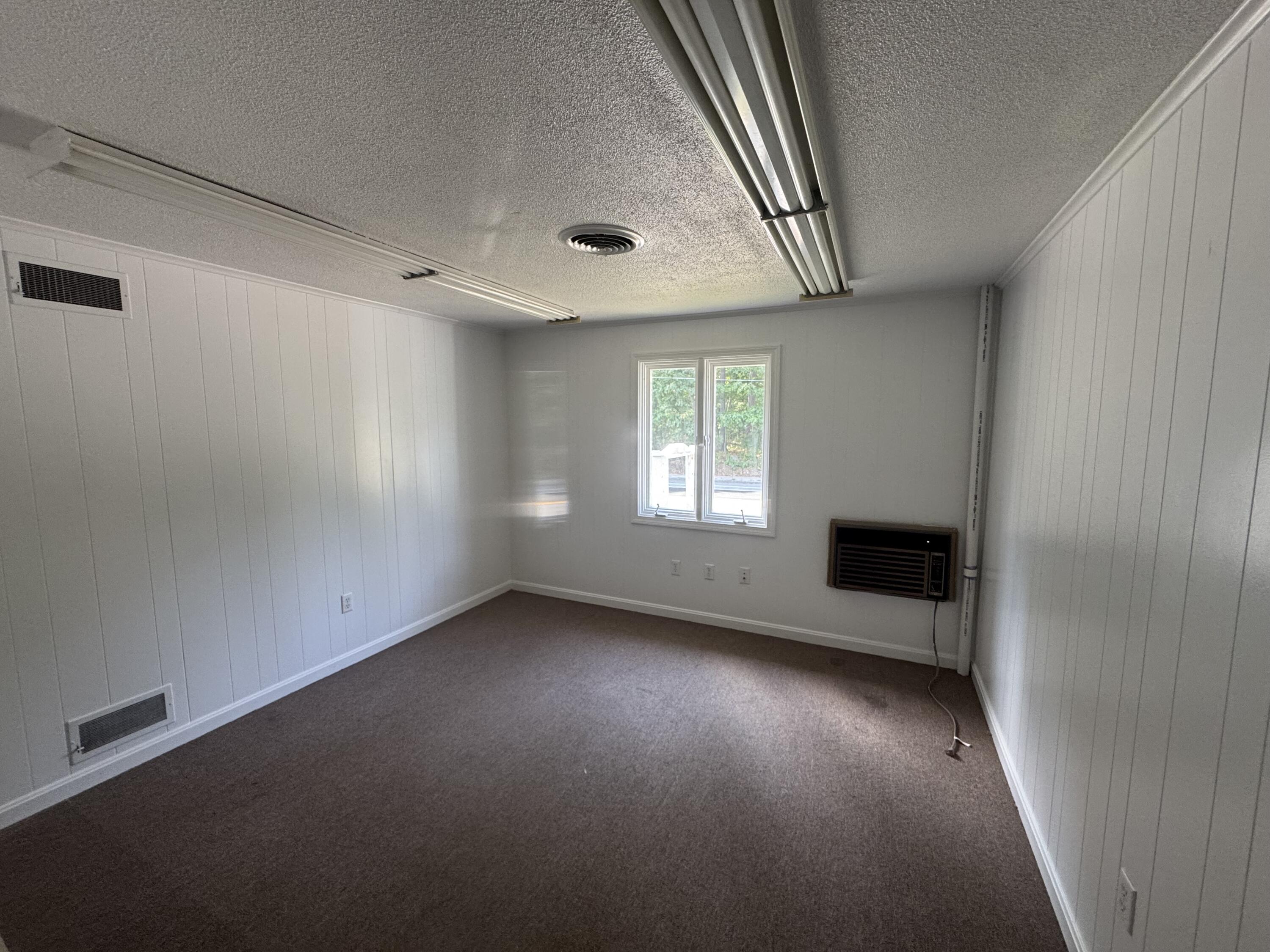 835 Forest Avenue Property Photo 21