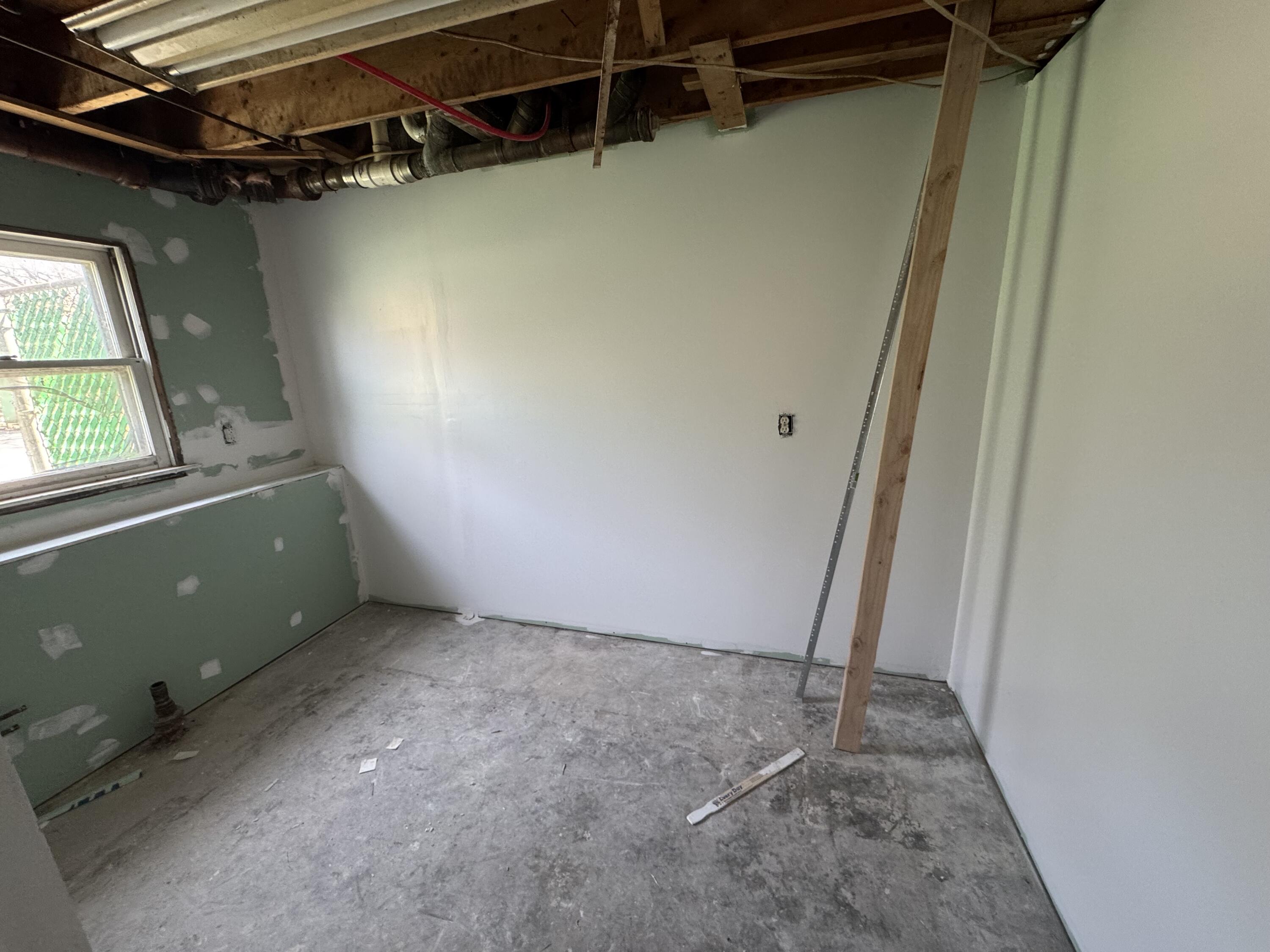 835 Forest Avenue Property Photo 27